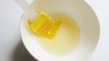 蜂蜜水里加白醋有什么功效,蜂蜜水里面加白醋是什么功效